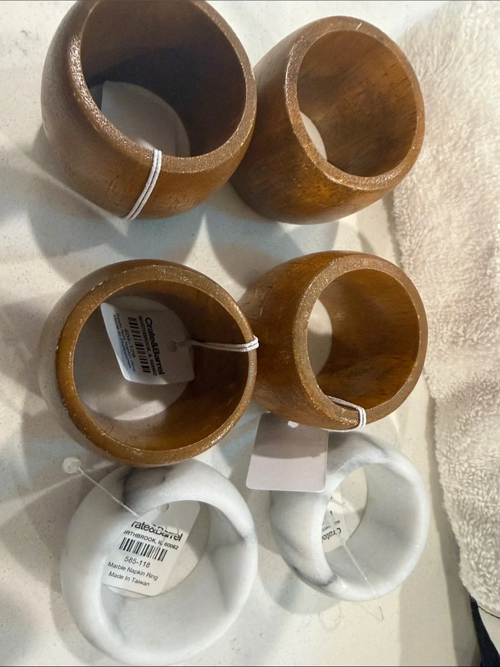 Crate & Barrel - Set of 2 Marble and Set of 4 Tondo Acia Napkin Rings NWT